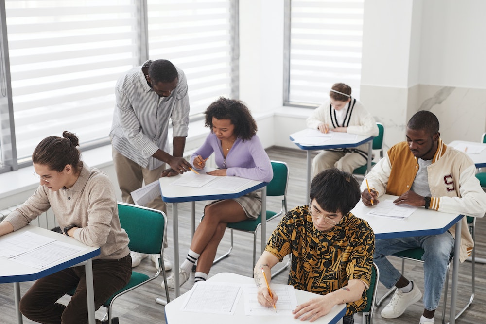 An image of a faculty member teaching.